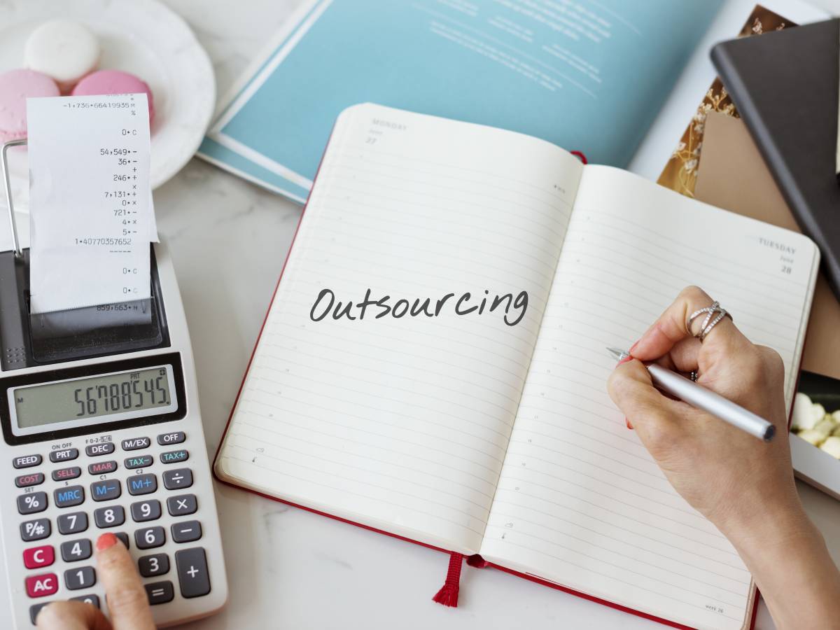 benefits of outsourcing